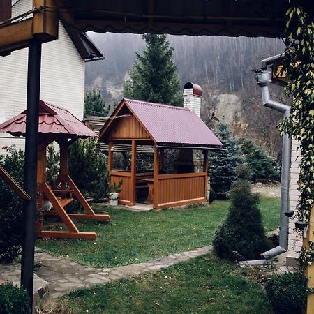Cottage Nezabudka Iaremcea Exterior foto